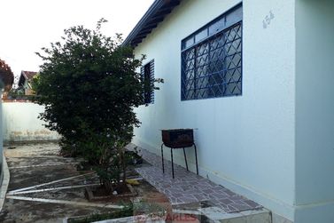 Casa &agrave; venda - 150m&sup2; - Centro
