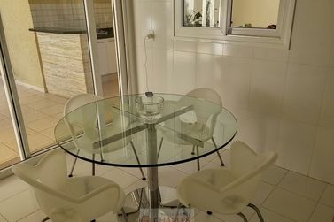 Casa &agrave; venda - 320m&sup2; - Centro