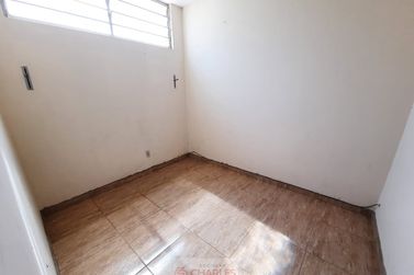 Casa para alugar - 10m&sup2; - Centro