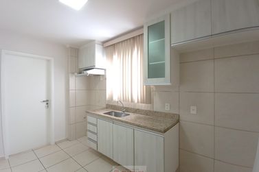 Apartamento para alugar - 105m&sup2; - Centro