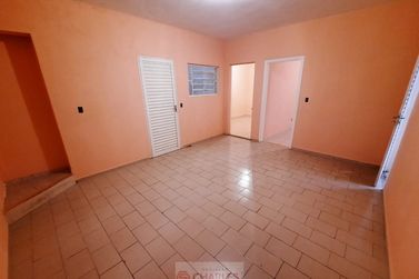 Sal&atilde;o Comercial para alugar - 115m&sup2; - Centro