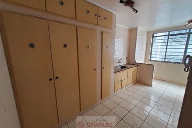 Apartamento &agrave; venda - 110m&sup2; - Centro
