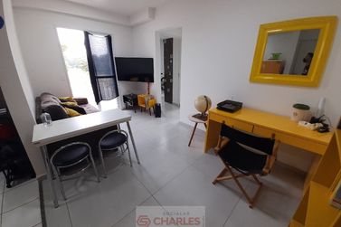 Apartamento para alugar - 46m&sup2; - Centro