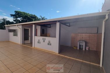 Casa &agrave; venda - 222m&sup2; - Centro