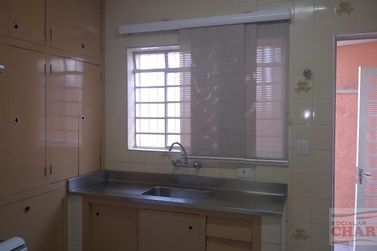 Casa &agrave; venda - 180m&sup2; - Centro