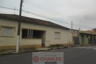Casa &agrave; venda - 10m&sup2; - Centro
