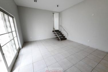 Sal&atilde;o Comercial para alugar - 182m&sup2; - Centro