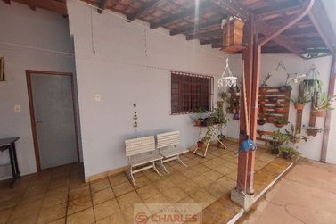 Casa &agrave; venda - 210m&sup2; - Centro