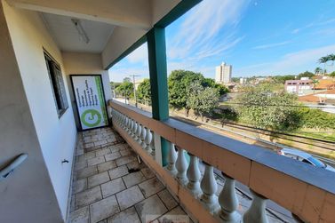 Sal&atilde;o Comercial para alugar - 26m&sup2; - Centro