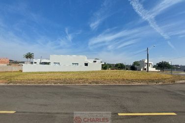 Terreno &agrave; venda - 10m&sup2; - Centro