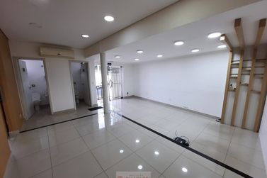 Sala Comercial para alugar - 114m&sup2; - Centro