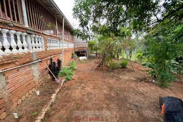 S&iacute;tio &agrave; venda - 10m&sup2; - Centro