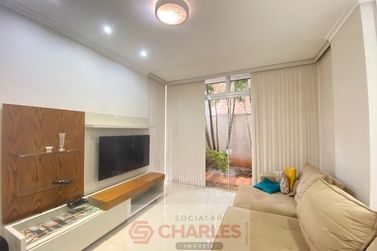 Casa &agrave; venda - 369m&sup2; - Centro