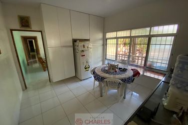 Sal&atilde;o Comercial &agrave; venda - 591m&sup2; - Centro