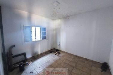 S&iacute;tio &agrave; venda - 345m&sup2; - Centro