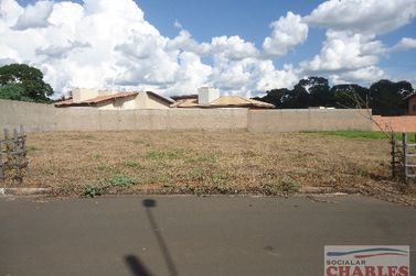 Terreno &agrave; venda - 10m&sup2; - Centro