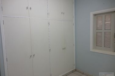 Casa &agrave; venda - 201m&sup2; - Centro