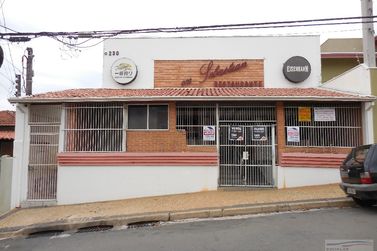 Sala Comercial &agrave; venda - 251m&sup2; - Centro