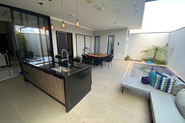 Casa &agrave; venda - 166m&sup2; - Centro