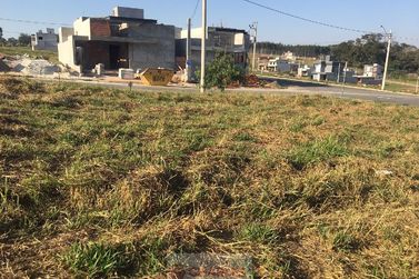 Terreno &agrave; venda - 10m&sup2; - Centro