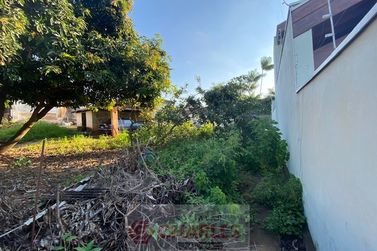 Terreno &agrave; venda - 10m&sup2; - Centro