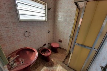 Casa para alugar - 10m&sup2; - Centro