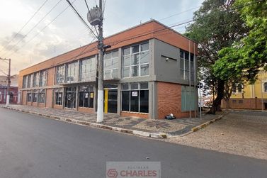 Sala Comercial para alugar - 622m&sup2; - Centro