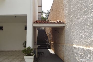 Casa &agrave; venda - 360m&sup2; - Centro