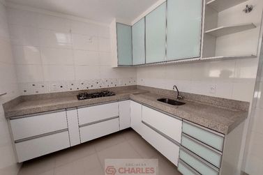 Apartamento &agrave; venda - 106m&sup2; - Centro