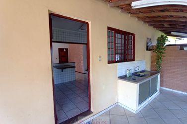 S&iacute;tio &agrave; venda - 340m&sup2; - Centro