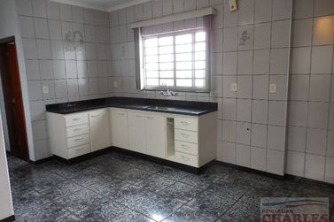 Casa &agrave; venda - 10m&sup2; - Centro