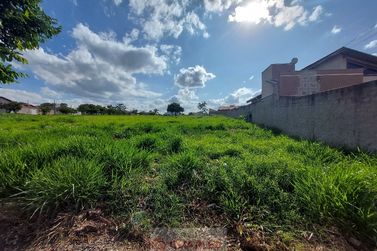 Terreno &agrave; venda - 10m&sup2; - Centro
