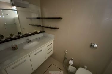 Apartamento &agrave; venda - 86m&sup2; - Centro