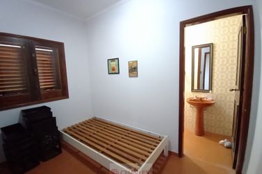 Casa para alugar - 360m&sup2; - Centro