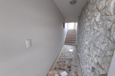 Sal&atilde;o Comercial para alugar - 182m&sup2; - Centro