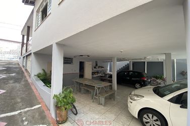 Casa &agrave; venda - 252m&sup2; - Centro