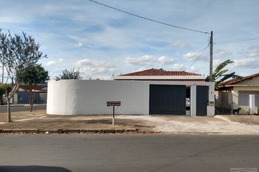 Casa &agrave; venda - 185m&sup2; - Centro
