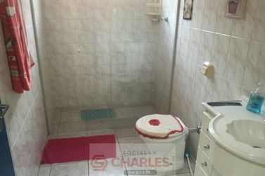 Casa &agrave; venda - 200m&sup2; - Centro