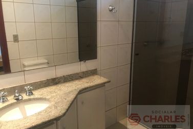 Casa &agrave; venda - 204m&sup2; - Centro