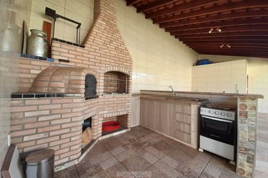 Casa &agrave; venda - 128m&sup2; - Centro