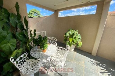 Casa &agrave; venda - 356m&sup2; - Centro