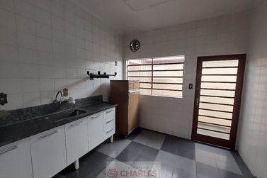 Casa &agrave; venda - 246m&sup2; - Centro