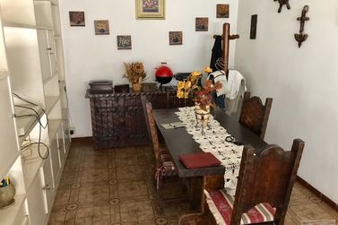 Casa &agrave; venda - 255m&sup2; - Centro