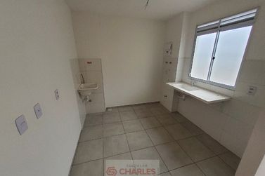 Apartamento para alugar - 42m&sup2; - Centro