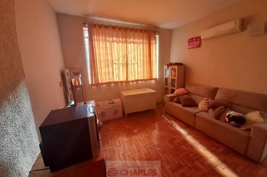 Casa &agrave; venda - 230m&sup2; - Centro