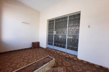 Casa para alugar - 10m&sup2; - Centro