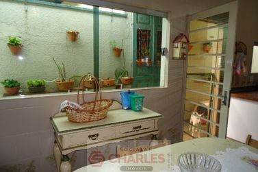 Casa &agrave; venda - 330m&sup2; - Centro