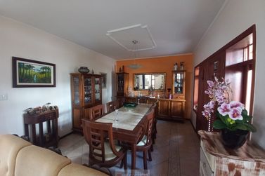 Casa &agrave; venda - 10m&sup2; - Centro