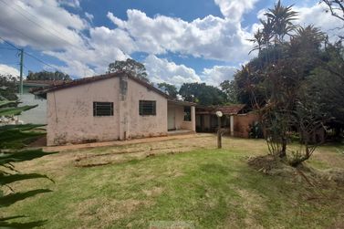 S&iacute;tio &agrave; venda - 10m&sup2; - Centro