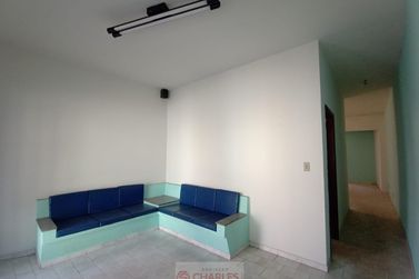 Sal&atilde;o Comercial para alugar - 106m&sup2; - Centro